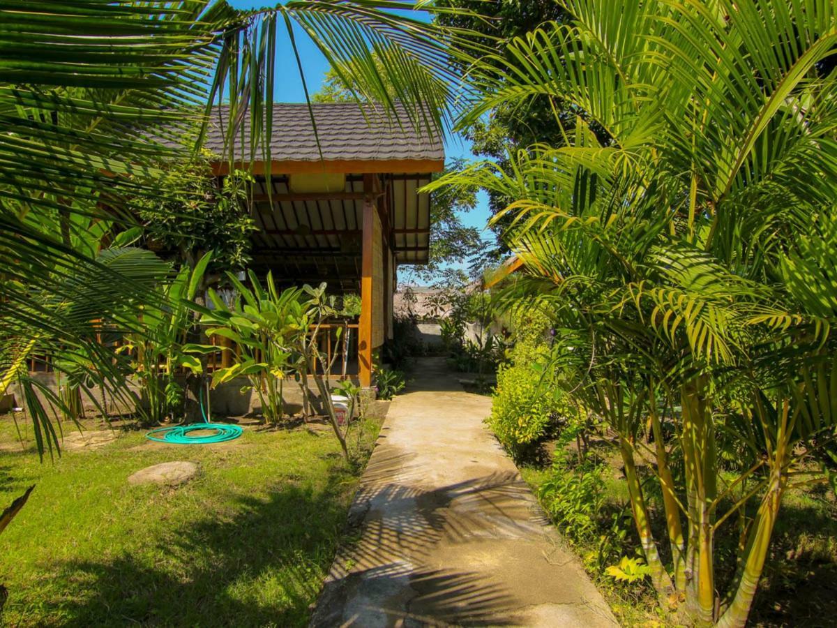 Yoland Guesthouse Gili Air Exteriér fotografie